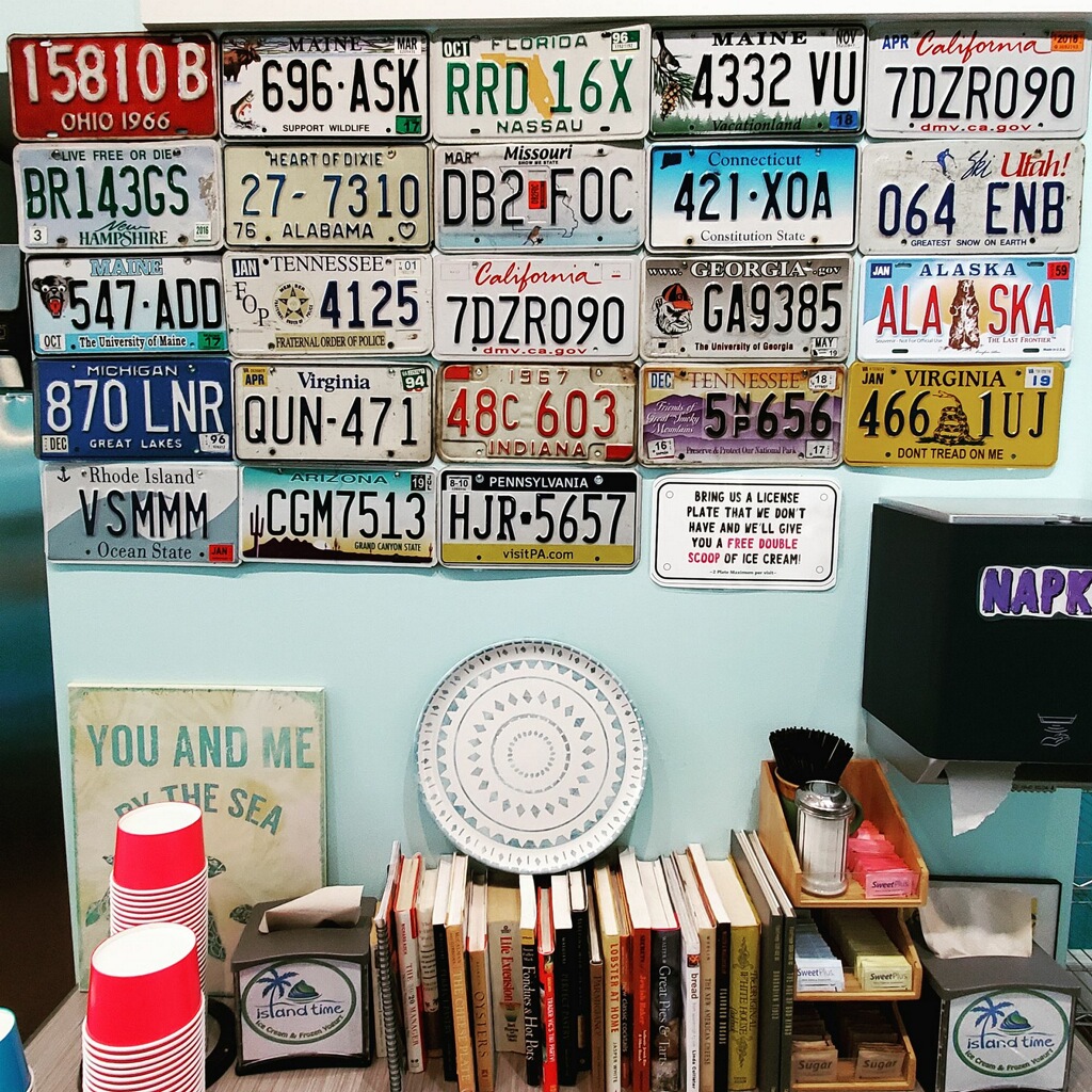 Gallery 10 Island Time Frozen Yogurt